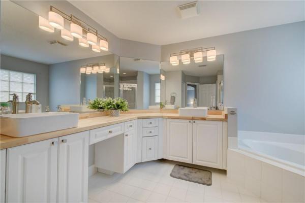 Boynton Estates, 4104 Plumbago Pl, Lake Worth, Florida 33462, image 1