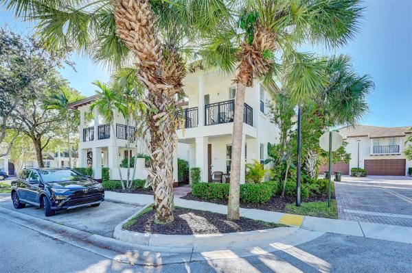 Paloma Lakes, 4680 Mimosa Pl #816, Coconut Creek, Florida 33073, image 1