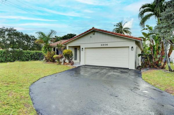 Royal Palm Pointe, 2306 NW 98th Ln, Coral Springs, Florida 33065, image 1