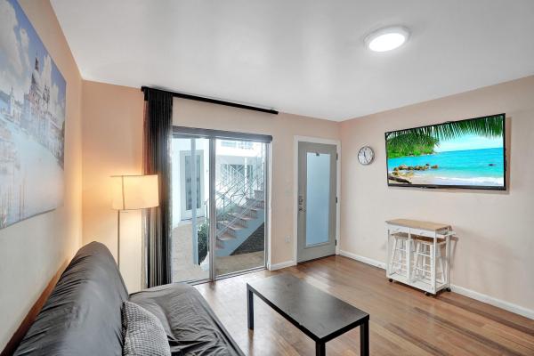 Etruria, 1560 Pennsylvania Ave #217, Miami Beach, Florida 33139, image 2