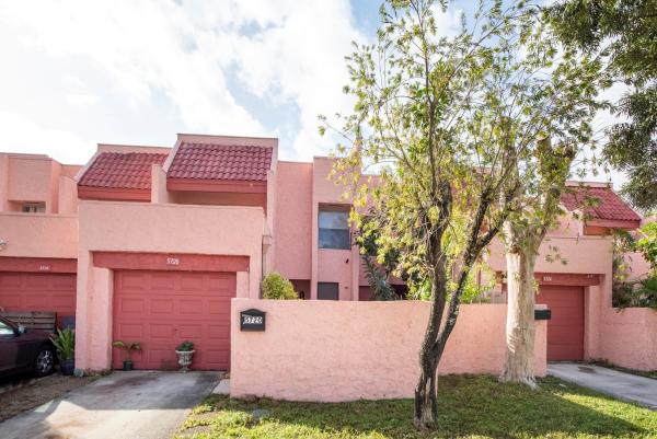 Wimbledon, 5720 NW 16th St #22, Lauderhill, Florida 33313, image 1