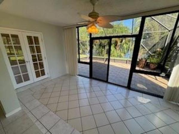 Columbia Square, 5 Columbia Ct, Deerfield Beach, Florida 33442, image 3