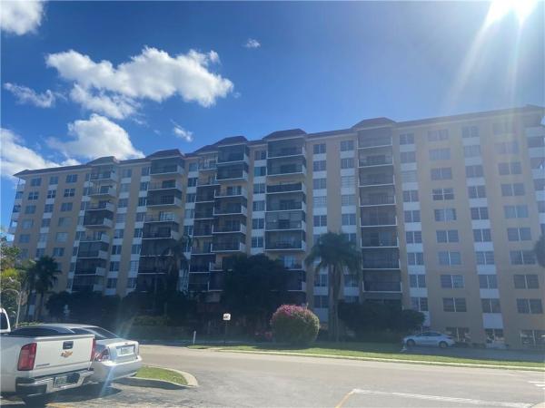 The Manors Of Inverrary, 4174 Inverrary Dr #904, Lauderhill, Florida 33319, image 1