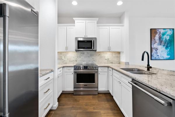 Eastside Village, 4232 N Dixie Hwy #118, Oakland Park, Florida 33334, image 3