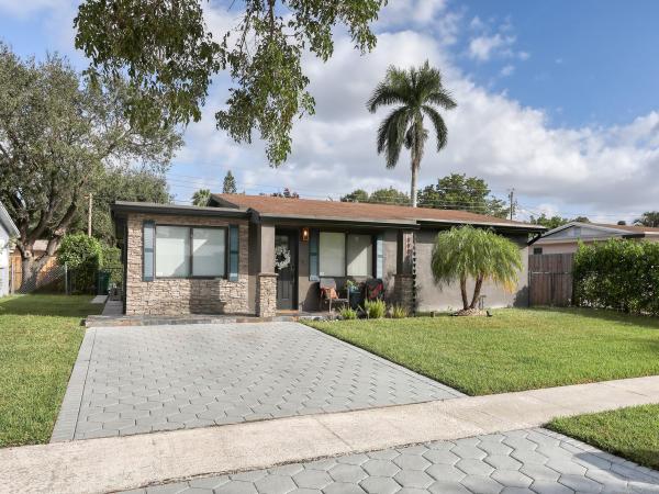 Summertime Isles, 9465 SW 52nd Pl, Cooper City, Florida 33328, image 1