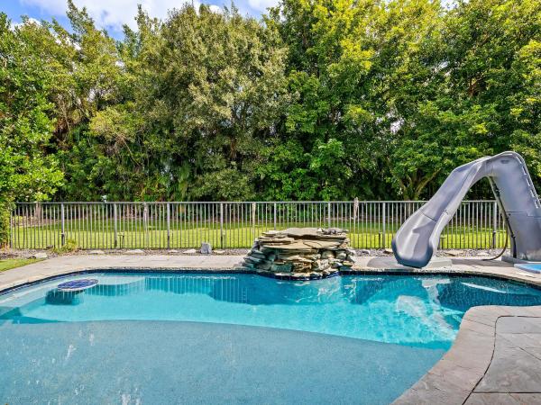 Versailles At Wellington, 3576 Birague Dr, Wellington, Florida 33449, image 2