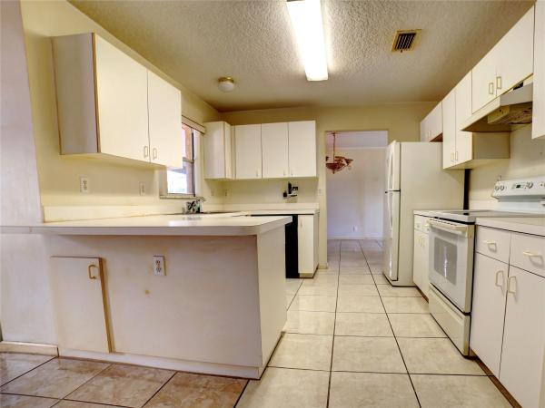 The Willows, 240 Sandpiper Ave, Royal Palm Beach, Florida 33411, image 2