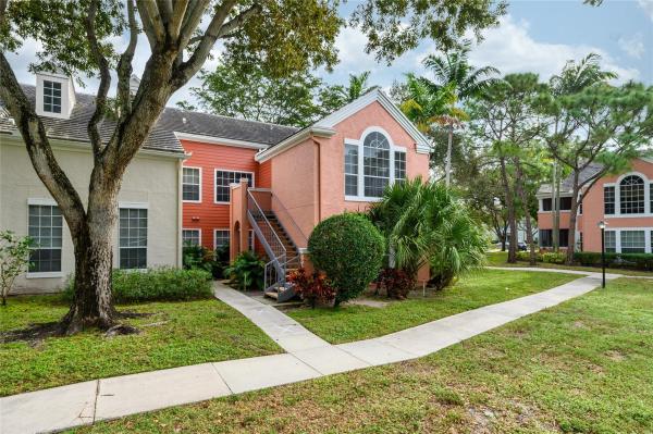 Bahia At Delray, 1001 Crystal Way #P, Delray Beach, Florida 33444, image 1