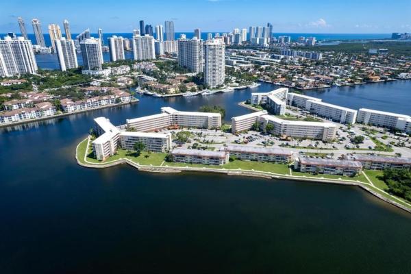 Point East, 2920 Point East Dr #N504, Aventura, Florida 33160, image 3