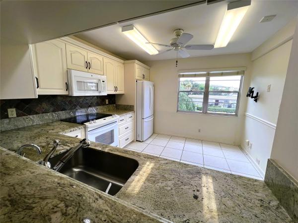 Bimini Village, 3402 Bimini Ln #M-2, Coconut Creek, Florida 33066, image 1