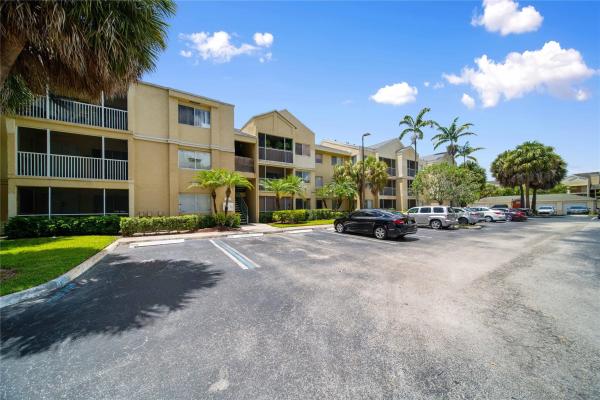 Sun Vista Gardens, 5760 Rock Island Rd #304, Tamarac, Florida 33319, image 1