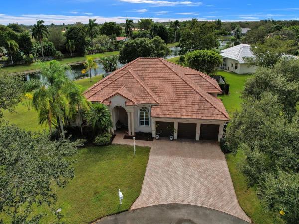 Estates Of Stirling Lake, 16242 Cayuga Cir, Davie, Florida 33331, image 1
