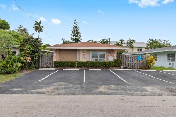 Dixie Park, 831 NE 14th Ct, Fort Lauderdale, Florida 33304, image 1