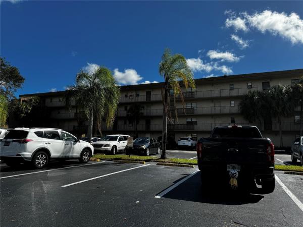 Isle Of Boca Dunes, 9300 SW 8th St #401, Boca Raton, Florida 33428, image 2