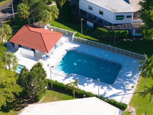 Deer Pointe, 319 NW 36th Ave, Deerfield Beach, Florida 33442, image 1
