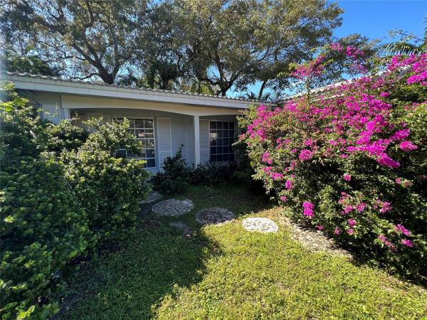 Royal Oaks Hills, 686 SW 4th St, Boca Raton, Florida 33486, image 1