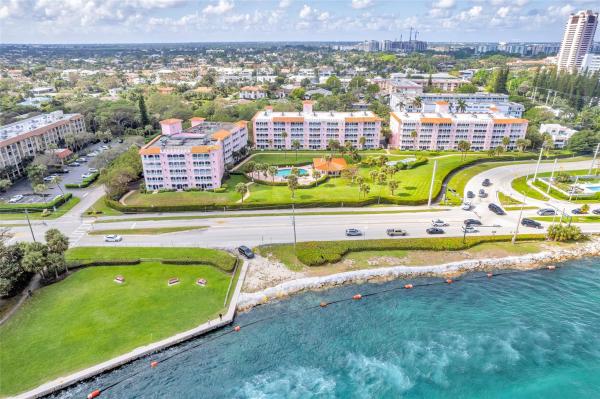 Newth Gardens, 1040 Banyan Rd #3030, Boca Raton, Florida 33432, image 1