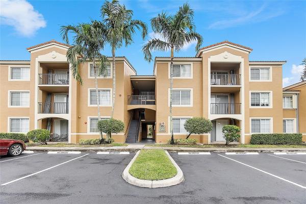 St Andrews At Nob Hill, 7930 N Nob Hill Rd #205, Tamarac, Florida 33321, image 1