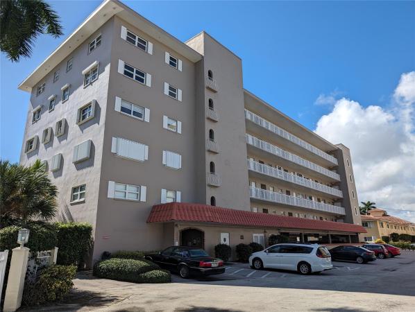 Hawthorne Manor, 2880 NE 33rd Ct #405, Fort Lauderdale, Florida 33306, image 1