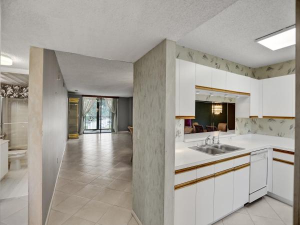 Watersedge At Lakes Of Delray, 15355 Lakes Of Delray Blvd #302, Delray Beach, Florida 33484, image 1