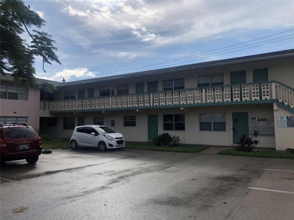 Northeast Heights, 290 NE 40th St #14, Oakland Park, Florida 33334, image 1