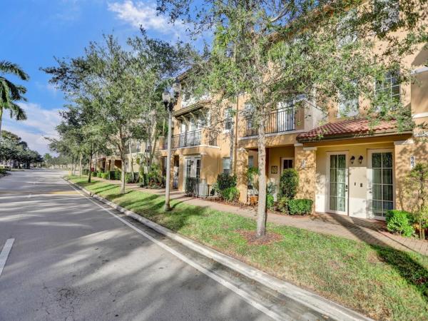 Cobblestone, 855 SW 147th Ave #1905, Pembroke Pines, Florida 33027, image 1