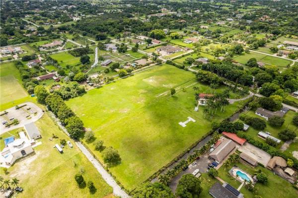 Canal Drive Ranch, 18121 SW 50th St, Southwest Ranches, Florida 33331, image 1