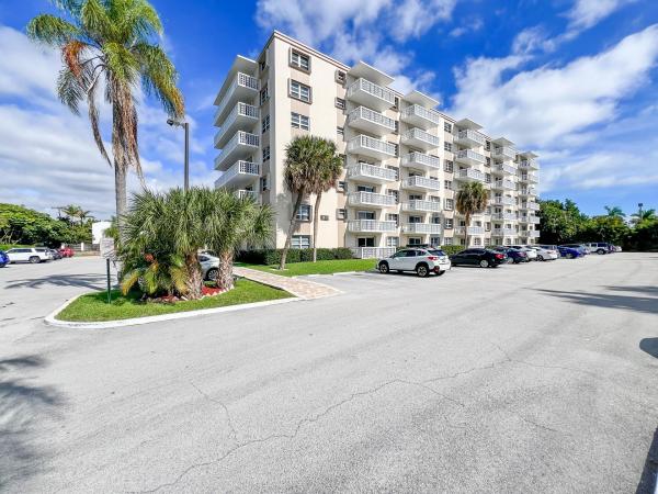 Coral Lake Tower, 1831 NE 38th St #504, Oakland Park, Florida 33308, image 1