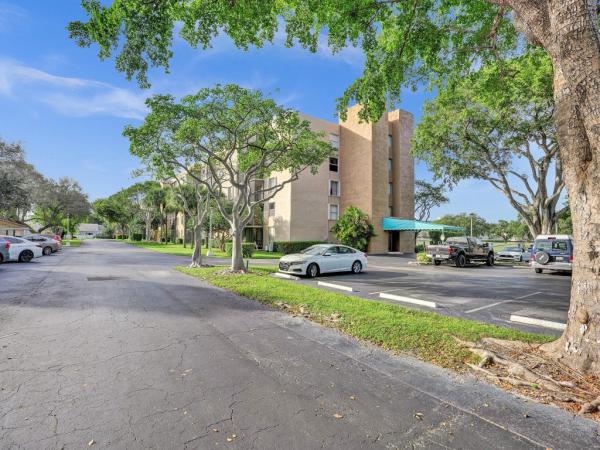 The Palms At Boca Teeca, 5260 NW 2nd Ave #PH-5, Boca Raton, Florida 33487, image 2