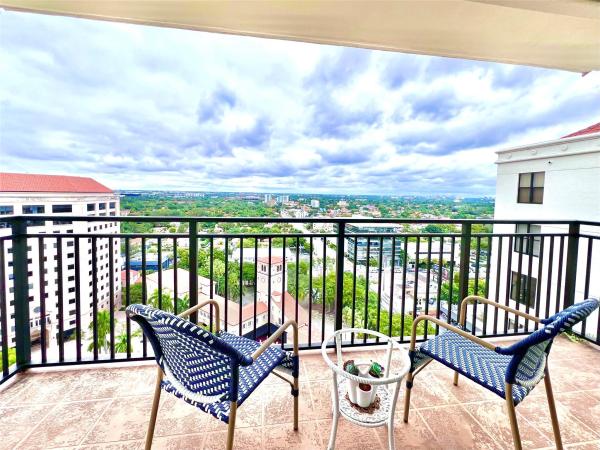 Puerta De Palmas, 888 N Douglas Rd #PH7, Coral Gables, Florida 33134, image 1