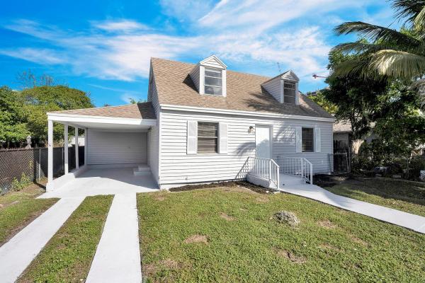 Plumosa Park, 110 W 37th St, Riviera Beach, Florida 33404, image 1