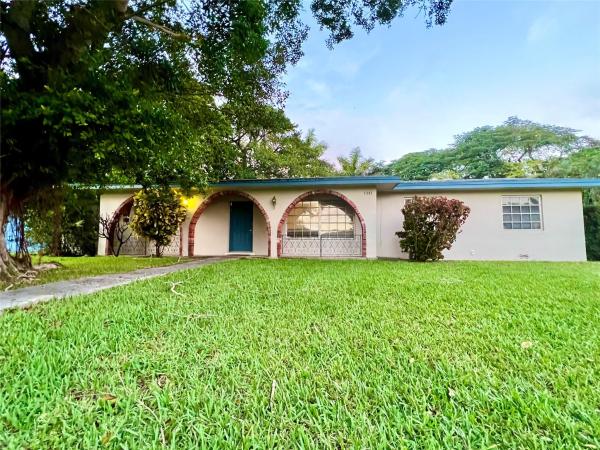 Mirror Lake Estates, 7301 NW 13th Ct, Plantation, Florida 33313, image 1