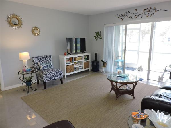 Danians North, 604 NE 2nd St #120, Dania Beach, Florida 33004, image 2