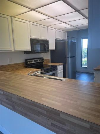 Boca Bayou, 18 W Royal Palm Way #609, Boca Raton, Florida 33432, image 1