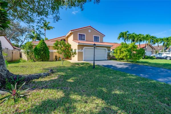 Waverly Hundred, 6261 Gauntlet Hall Ln, Davie, Florida 33331, image 1
