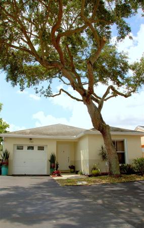 Country Creek Estates, 7080 SW 41st Pl, Davie, Florida 33314, image 1