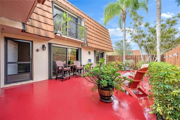 Camelot Lakes, 4099 Wimbledon Dr #4099, Cooper City, Florida 33026, image 1