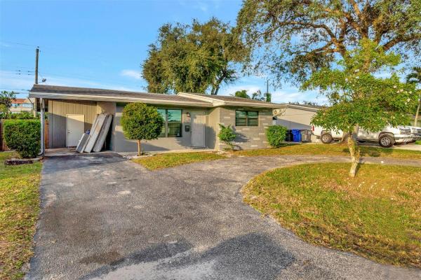 Fleetwood Manor, 6591 Roosevelt St, Hollywood, Florida 33024, image 1