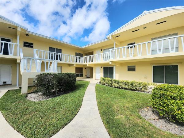 Lighthouse Bay, 2755 NE 28th Ave #F2, Lighthouse Point, Florida 33064, image 1