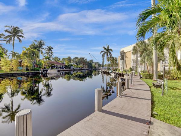 Avon At River Shores, 3040 NE 16th Ave #106, Oakland Park, Florida 33334, image 1