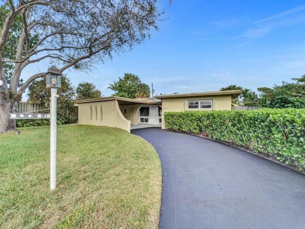 Coral Gardens, 1917 NE 26th Dr, Wilton Manors, Florida 33306, image 1