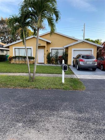Oakwood At Springtree, 9616 NW 49th St, Sunrise, Florida 33351, image 1