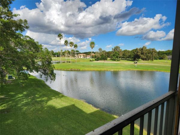 Country Club Village, 16100 Golf Club Rd #301, Weston, Florida 33326, image 1