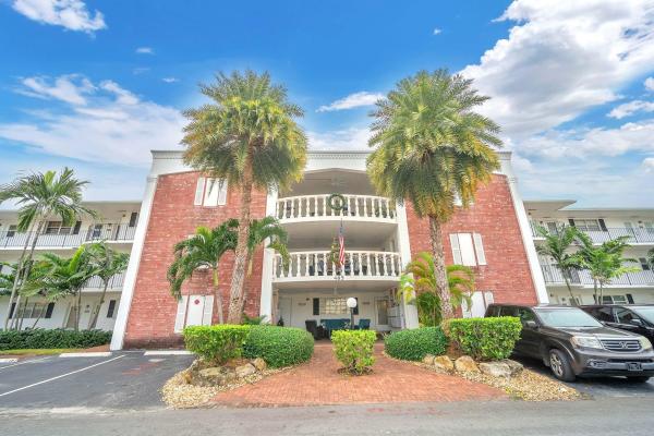 Isle Of Paradise, 465 Paradise Isle Blvd #106, Hallandale Beach, Florida 33009, image 1