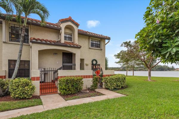 Embassy Square, 2212 Congressional Way #2212, Deerfield Beach, Florida 33442, image 1