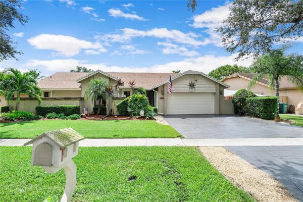 Country Address, 8780 SW 56th Pl, Cooper City, Florida 33328, image 1