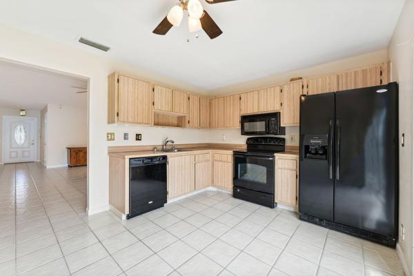 Forsythia At Las Verdes, 15815 Forsythia Cir, Delray Beach, Florida 33484, image 3