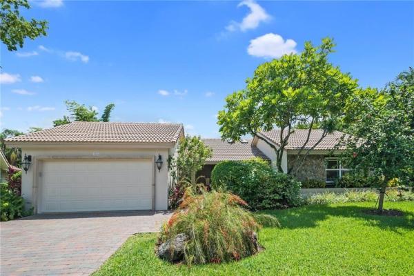 Jacaranda Villas, 1040 SW 93rd Ave, Plantation, Florida 33324, image 1