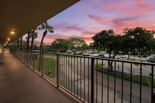 Cypress Chase North, 3101 NW 47th Ter #223, Lauderdale Lakes, Florida 33319, image 1