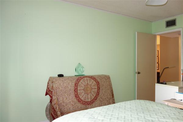 The Lakes Of Oakland Forest, 2709 S Oakland Forest Dr #101, Oakland Park, Florida 33309, image 2